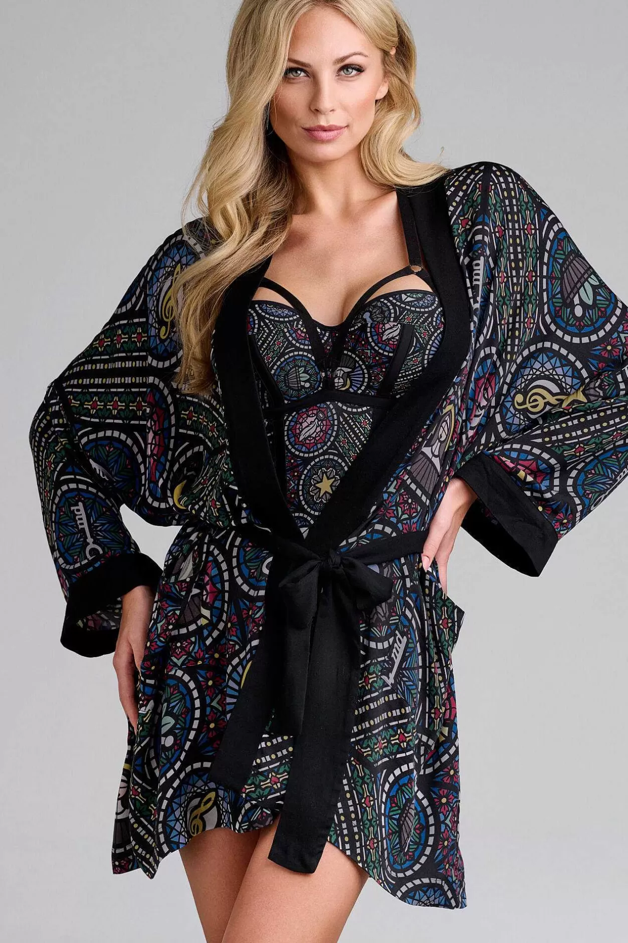 Kimono'S En Sjaaltjes^Marlies Dekkers Ecclesia